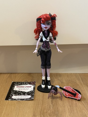 Monster high operetta first - monster,