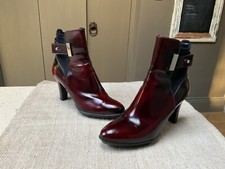 Russell & Bromley Aquatalia