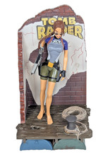 Vintage - 1998 - Tomb Raider Lara Croft In Wet Suit Action Figure -By Playmates!