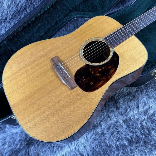 Martin acoustic guitar - acoustic,