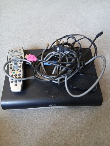 Sky plus box - box, drx890