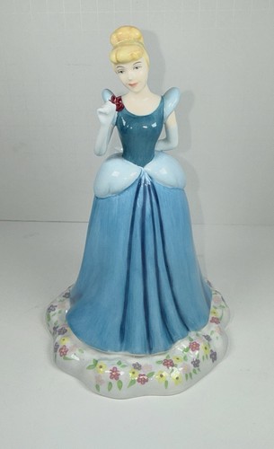 Royal doulton cinderella walt - doulton,