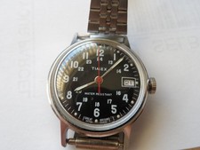 VINTAGE (1970s) MECHANICAL TIMEX MILITARY STYLE WATCH ,FULL WORKING ORDER