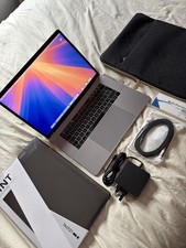 Apple MacBook Pro 15 - Logic