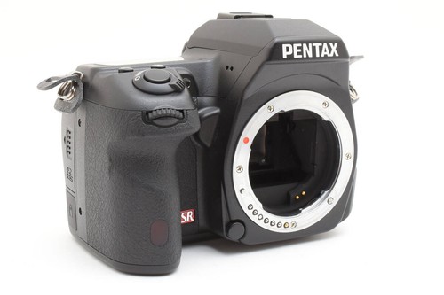 Pentax black digital slr - k-5,