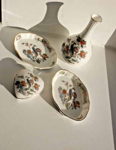 Wedgewood bone china kutani - bone,