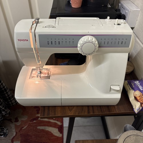 Vintage sewing toyota - toyota, rs2000