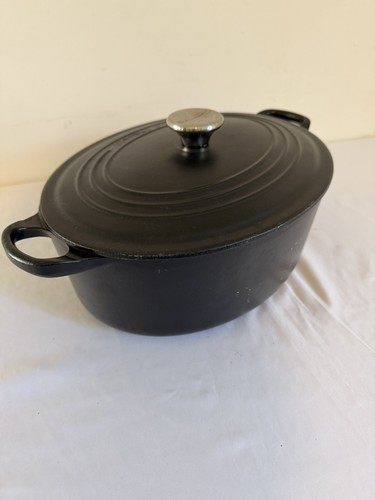 Creuset lidded black - 29,