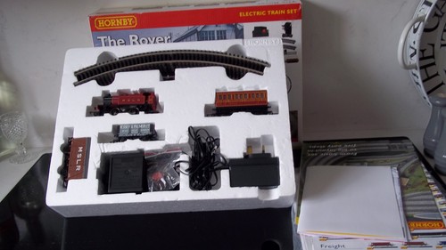 Hornby train set r1068 - train,