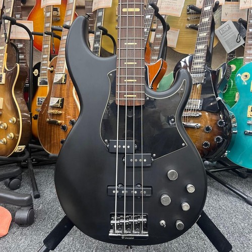 Yamaha bb734a black electric - yamaha,