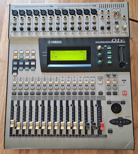 Yamaha 01v digital mixing - digital,