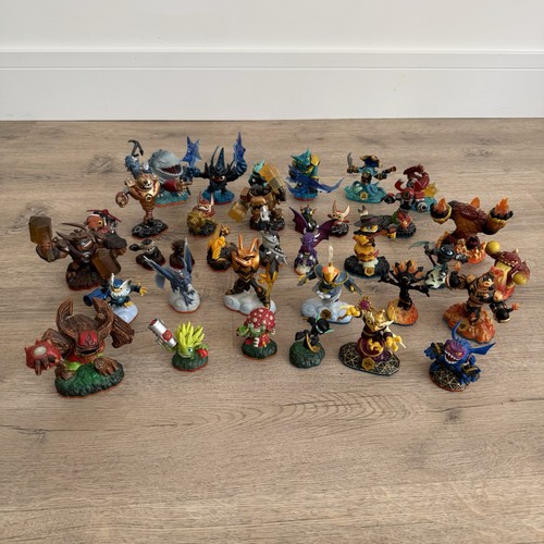 Skylanders bundle 35 pieces - bundle,