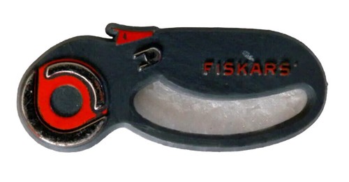 Fiskars rotary cutter plastic - rotary,