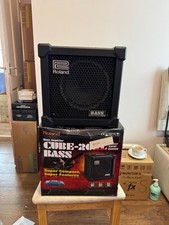 Roland Cube 20XL Bass Guitar