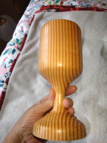 Gorgeous hand turned - hand, wooden