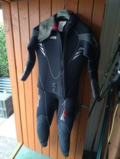 Mares Wetsuit 7mm  Size 3 used