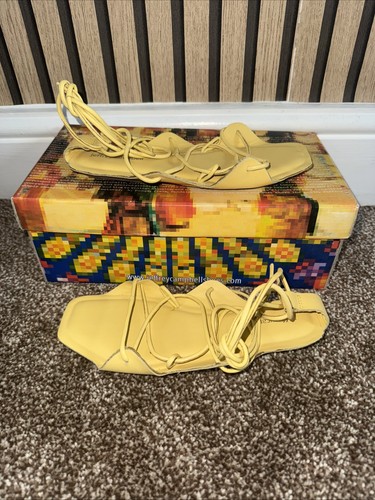 Jeffrey campbell leonore - campbell,