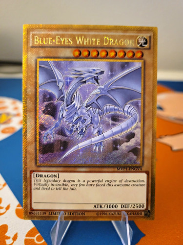 Konami blue eyes - yu-gi-oh!,