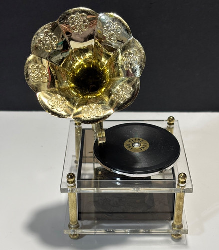 Vintage gramophone music - gramophone, box