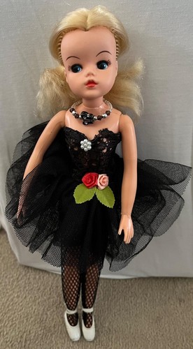 Vintage sindy active - vintage, ballerina