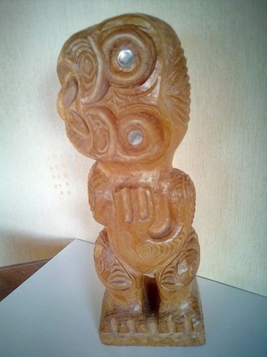 Signed maori new - signed, hand