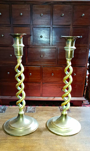 Pair antique brass - antique, barley