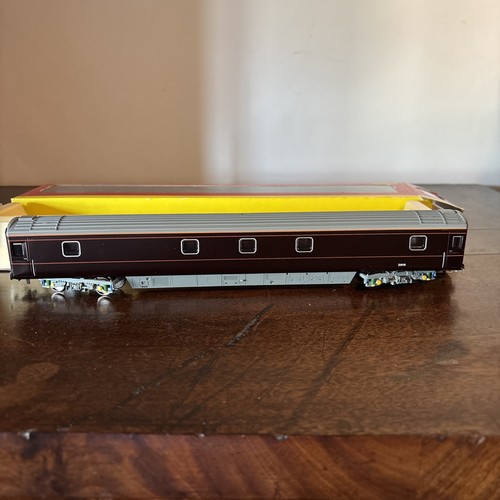 Hornby r4284 mk3 royal - r4284,