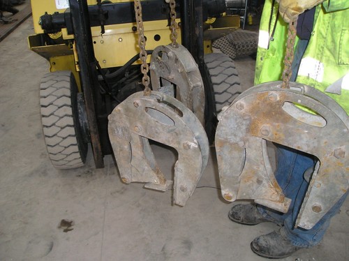 Conquip manhole lifting clamps - conquip,