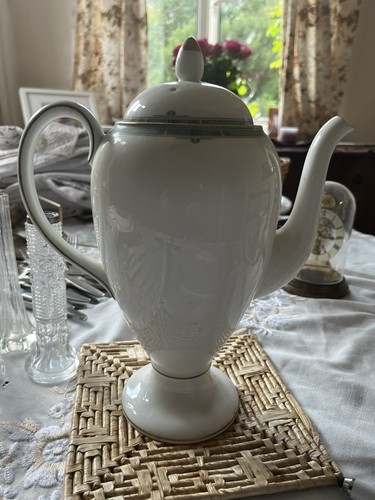 Wedgewood china jade - "jade",