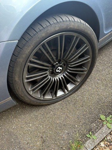 Genuine bentley 20in - 20in, 13