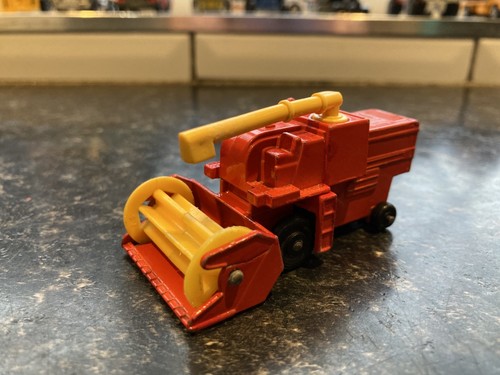 Matchbox red combine harvester - matchbox,