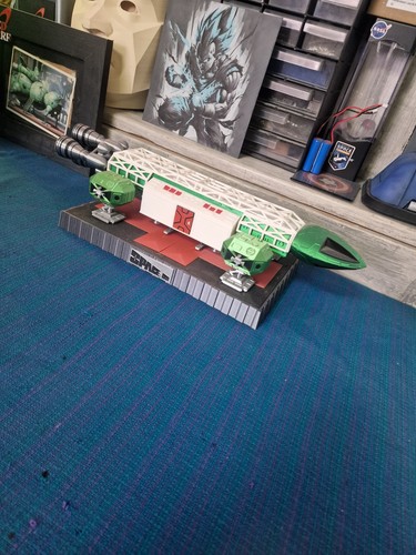 Space 1999 eagle transporter - 1999,