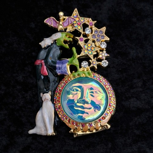 Witch moon face cauldron - moon,