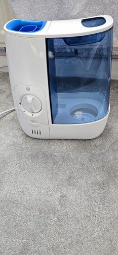 Vicks warm mist humidifier - vicks,