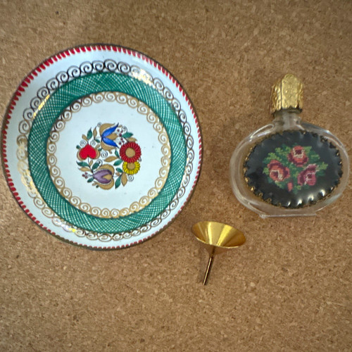 Miniature embroidered perfume - embroidered,