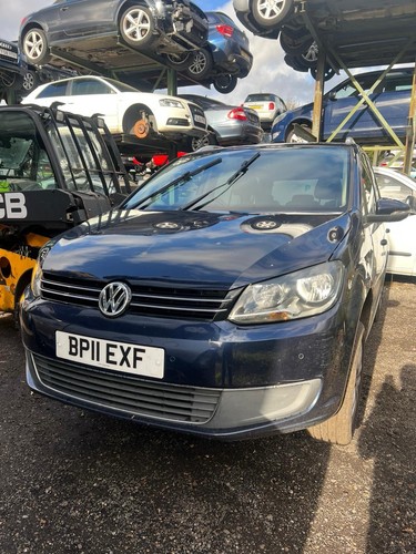 2011 volkswagen touran blue - 2011, se