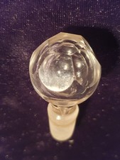 A Round Crystal Glass Stopper