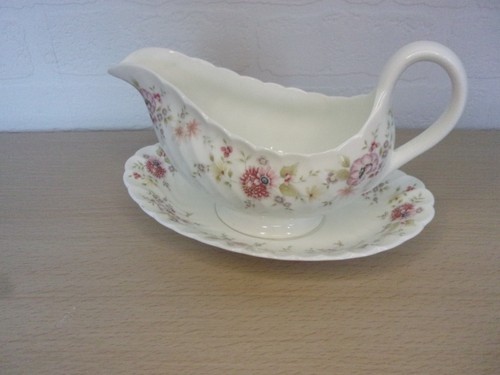 Wedgwood posy pattern gravy - wedgwood,