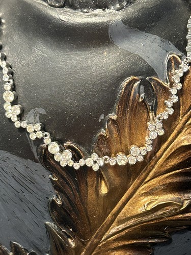 Stunning clear swarovski - stunning,