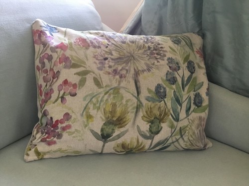 Cushion covers voyage - in,