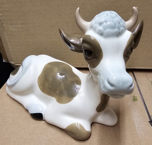 Large vintage szeiler cow - vintage,