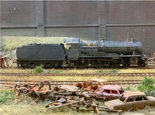 OO gauge locomotive: Weathered