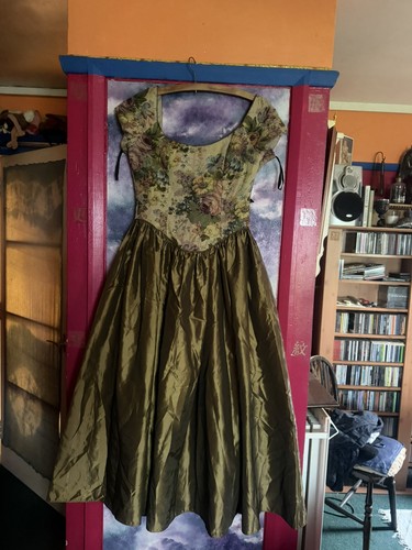 Laura ashley vintage floral - laura,