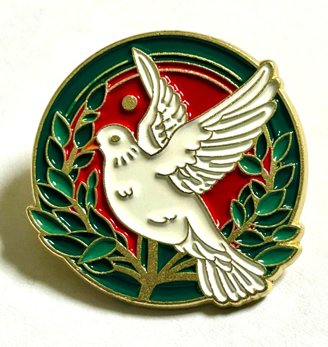 Poppy badge remembering - poppy,