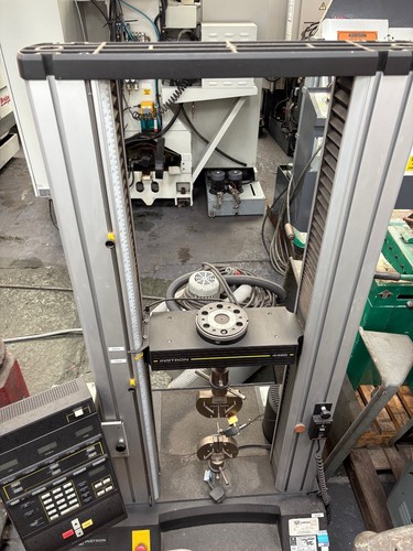 Instron 4465 tensile tester - instron,