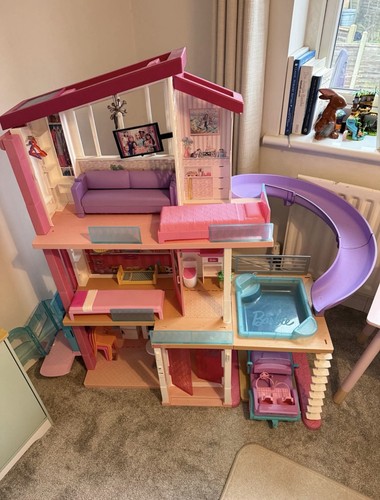 Barbie dream house three - dream,