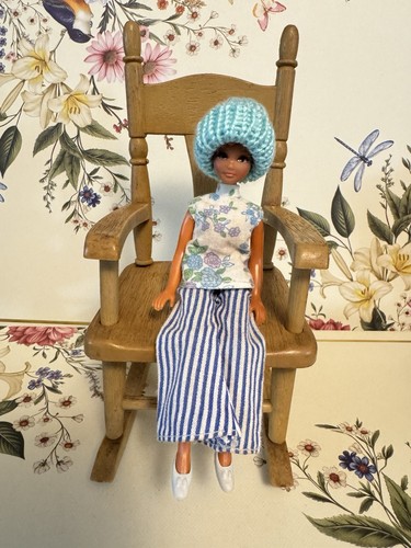 Vintage dolls rocking chair - dolls, c7