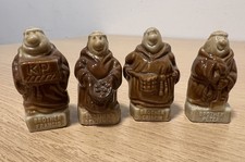 Wade Monks Figurines – Set