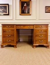 ANTIQUE STYLE BURR YEW WOOD