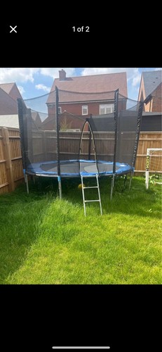 10ft trampoline with - , enclosure